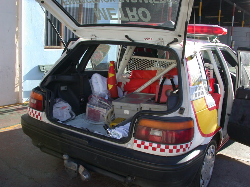 Paramedic Fahrzeug mit Material